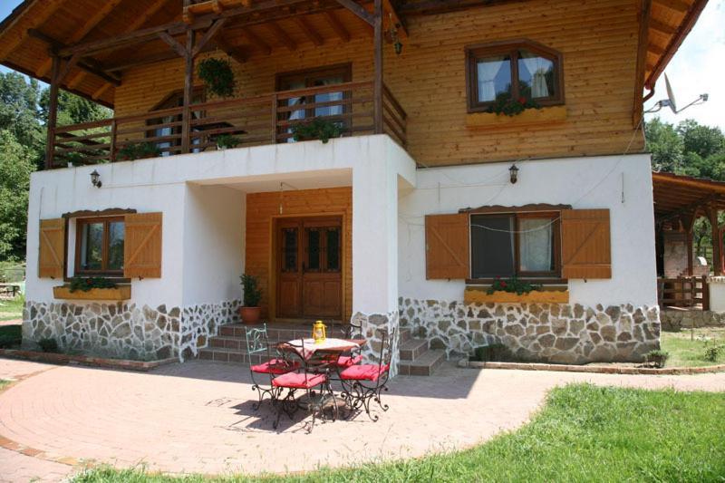 Gasthaus Maria Borlova Экстерьер фото